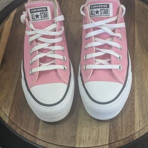 Converse Chuck Taylor All Star OX Pink Canvas Low Top Sneakers Women’s Size 6